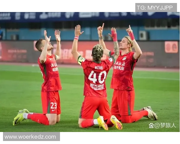 卢卡库的足球之路：从天才少年到世界级前锋的传奇旅程